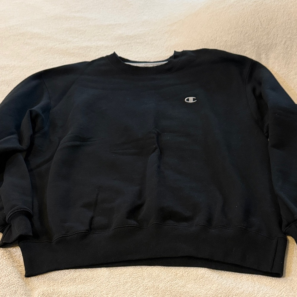 Champion Men's Classic Black Crewneck Sweater